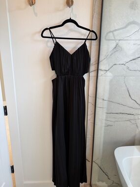 Express Black Pleated Spaghetti Strap Maxi Dress